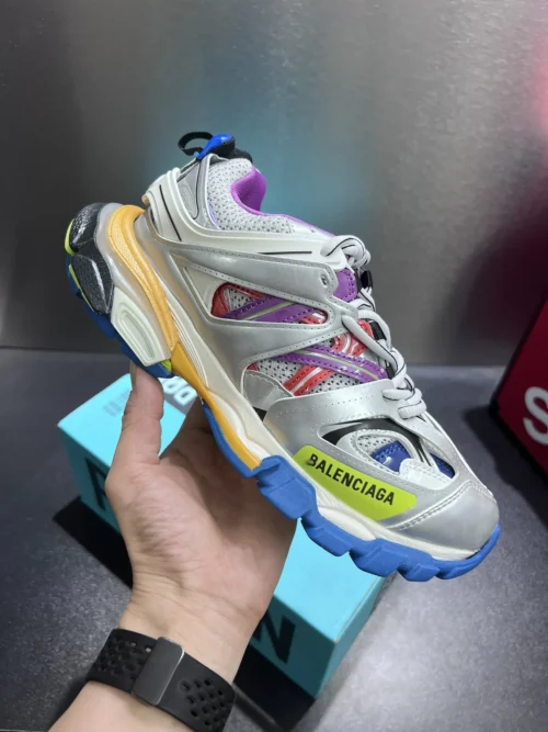 Balenciaga Tess Sneakers