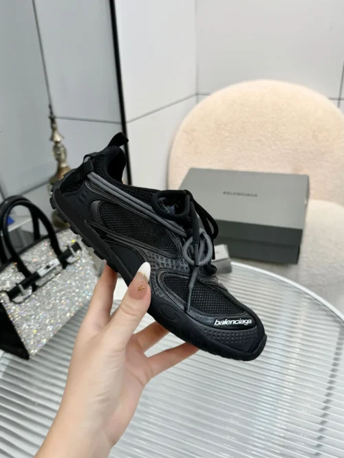 Balenciaga Sneakers Style 0016