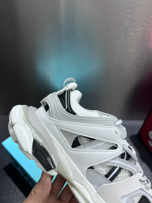 Balenciaga Tess Sneakers Style 0021