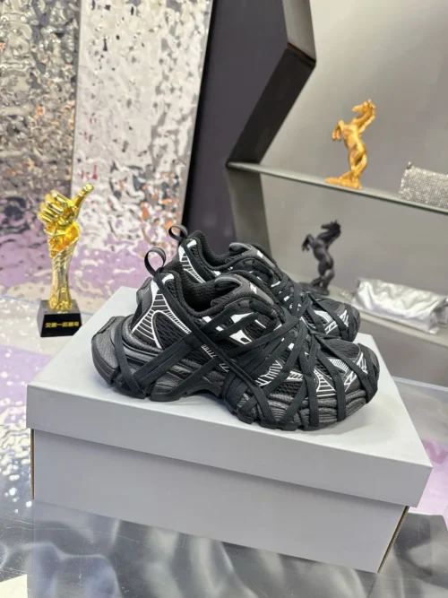 Balenciaga 3XL Chunky Sneakers Style 0040