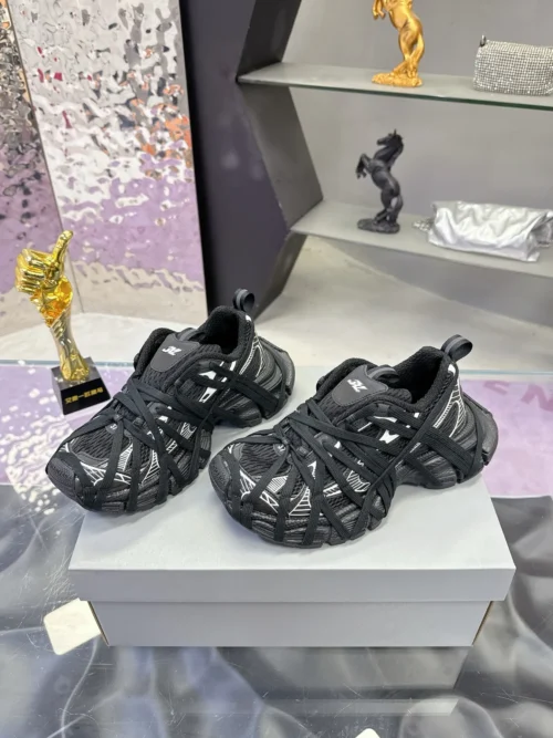 Balenciaga 3XL Chunky Sneakers Style 0040