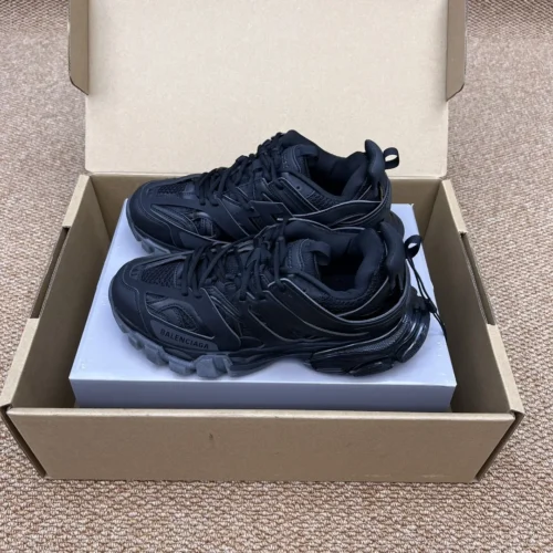 Balenciaga Track 3.0 Leather Chunky Sneakers Style 0069