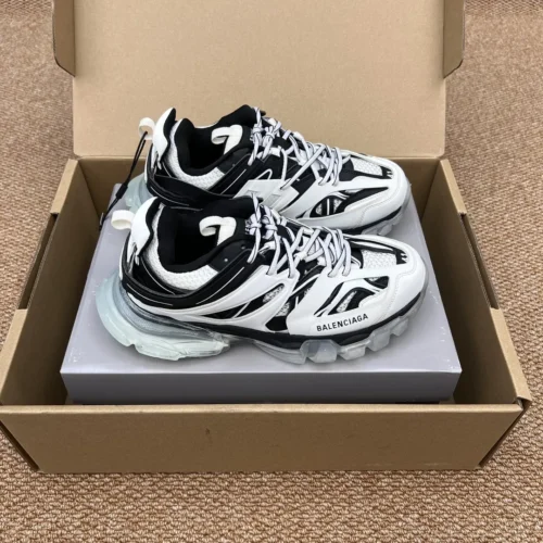 Balenciaga Track 3.0 Leather Chunky Sneakers Style 0070