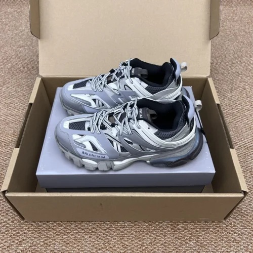 Balenciaga Track 3.0 Leather Chunky Sneakers Style 0073