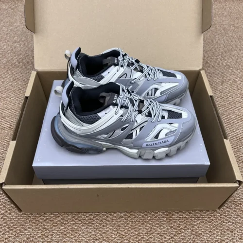 Balenciaga Track 3.0 Leather Chunky Sneakers Style 0073