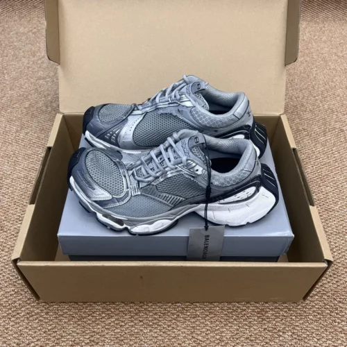 Balenciaga Sneakers Style 0082