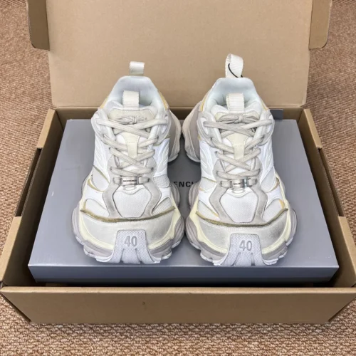 Balenciaga 5XL Cargo Off White Chunky Sneakers