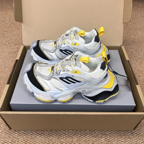 Balenciaga 5XL Cargo Black Yellow Chunky Sneakers