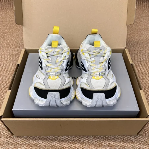 Balenciaga 5XL Cargo Black Yellow Chunky Sneakers