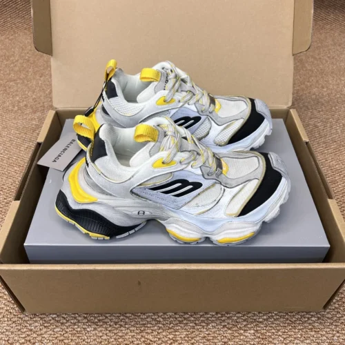 Balenciaga 5XL Cargo Black Yellow Chunky Sneakers