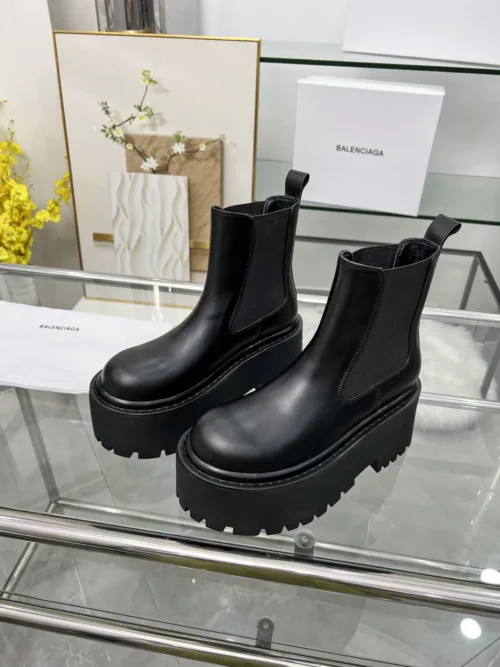 Balenciaga Leather Boots Style 0104