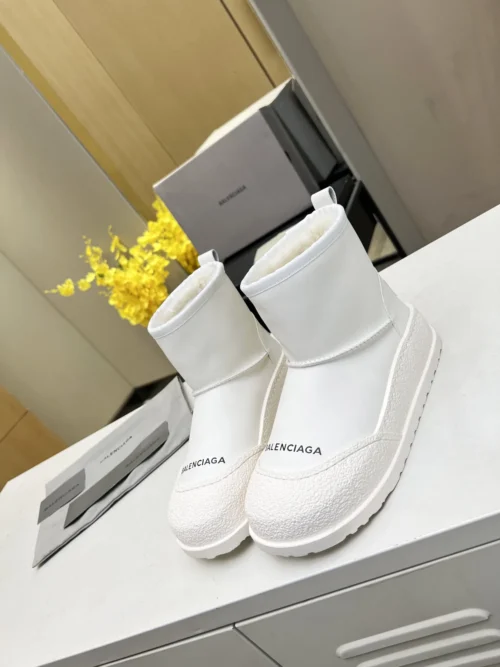 Balenciaga Lambskin Snow Boots Style 0112