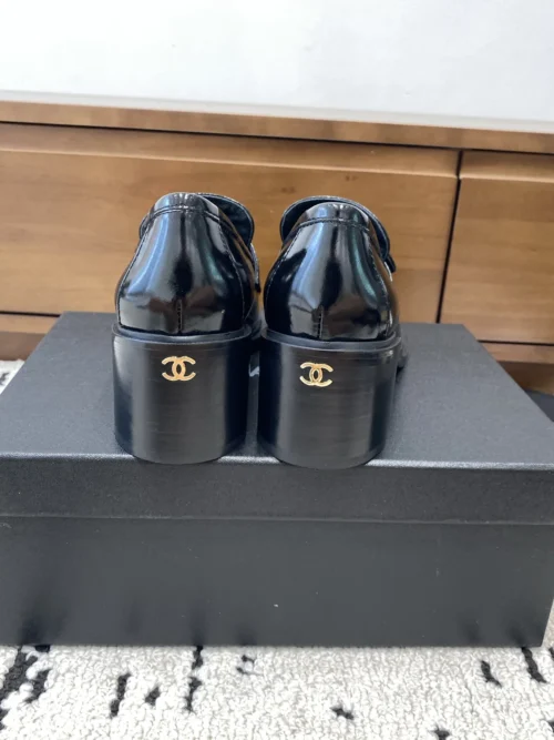 Chanel Pumps