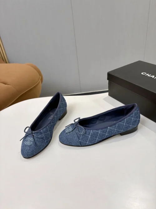 Chanel Lambskin Sneakers Style 0122