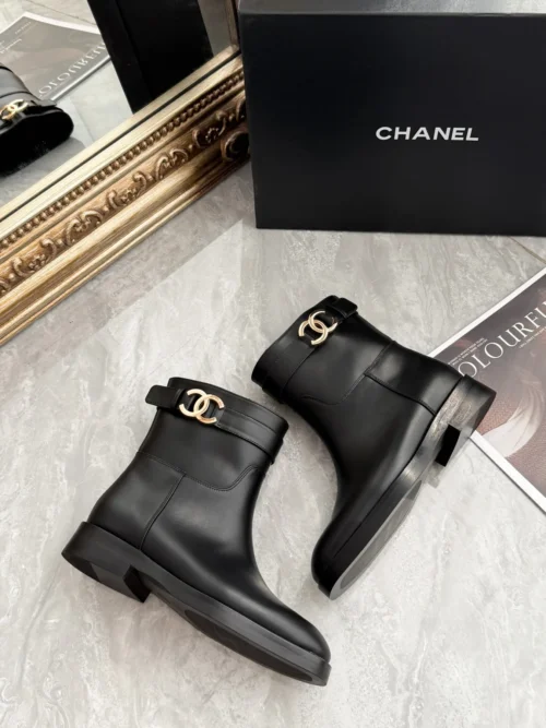 Chanel Brown Leather Boots Style 0216