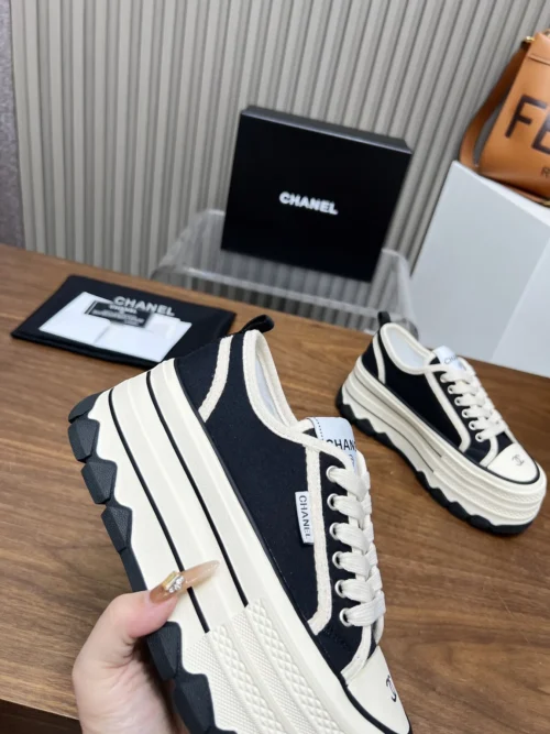 Chanel Sneakers Style 0252