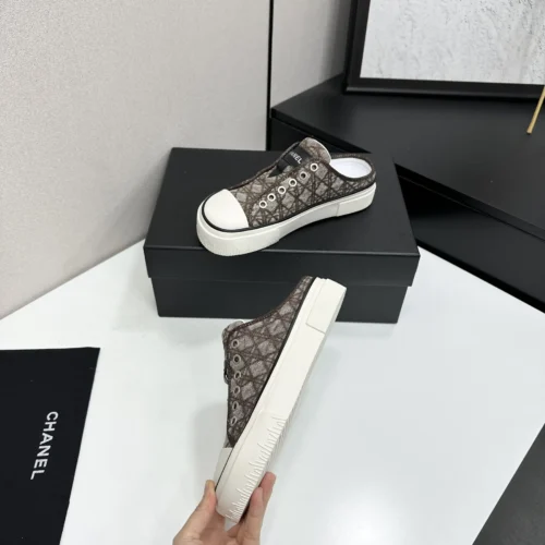 Chanel Sneakers Style 0372