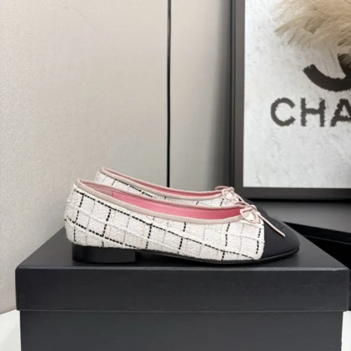 Chanel Sandals Style 0437