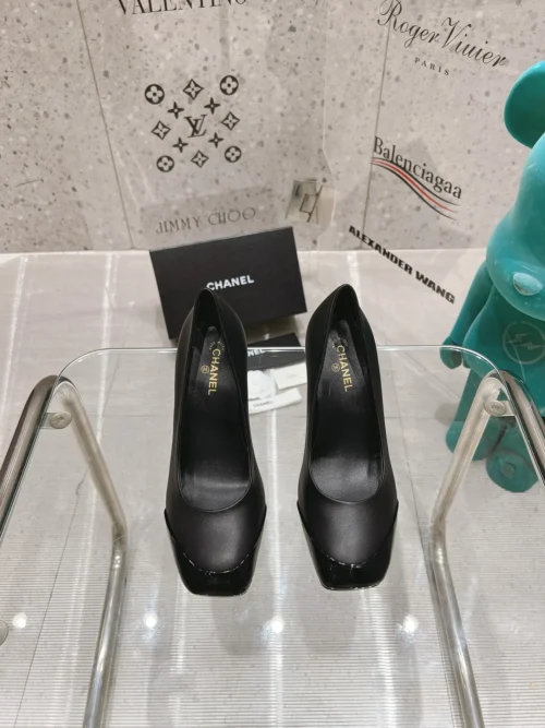 Chanel Pumps Style 0681