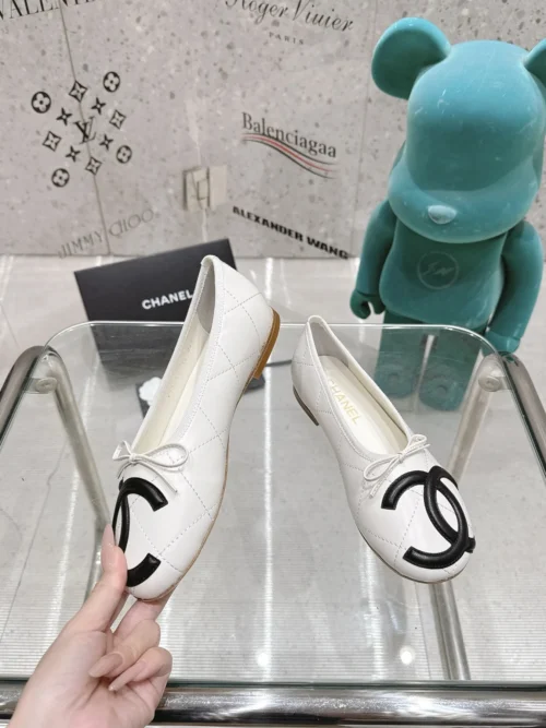 Chanel Sneakers Style 0713