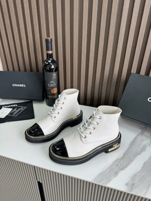 Chanel Sneakers Style 0799