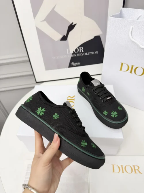 Dior Sneakers Style 0051