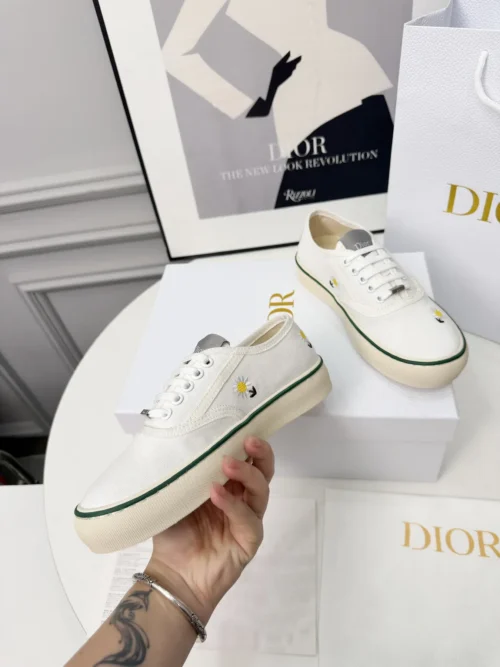 Dior Sneakers Style 0052