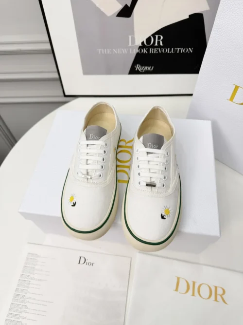 Dior Sneakers Style 0052