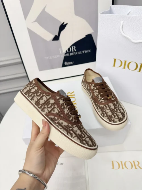 Dior Sneakers Style 0055
