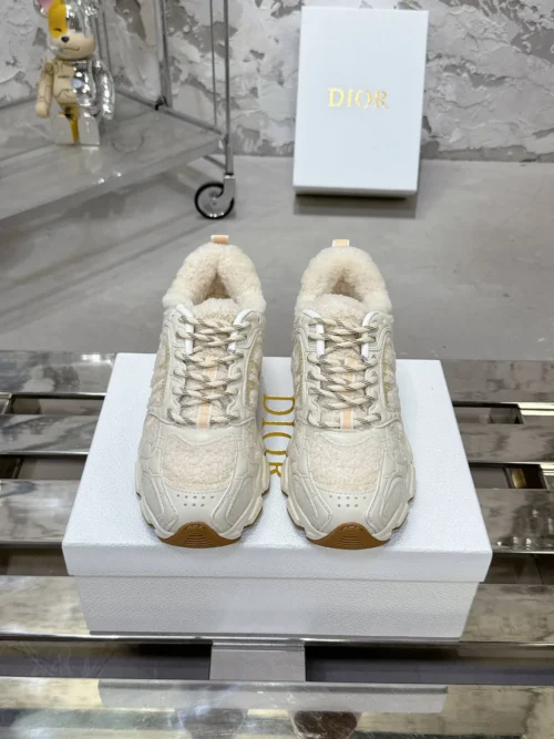 Dior Chrono Chunky Sneakers Style 0085