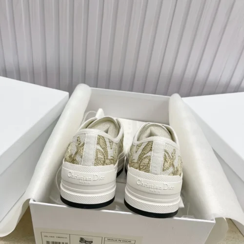 Dior Sneakers Style 0272