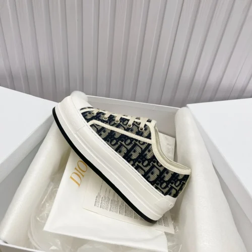 Dior Sneakers Style 0273