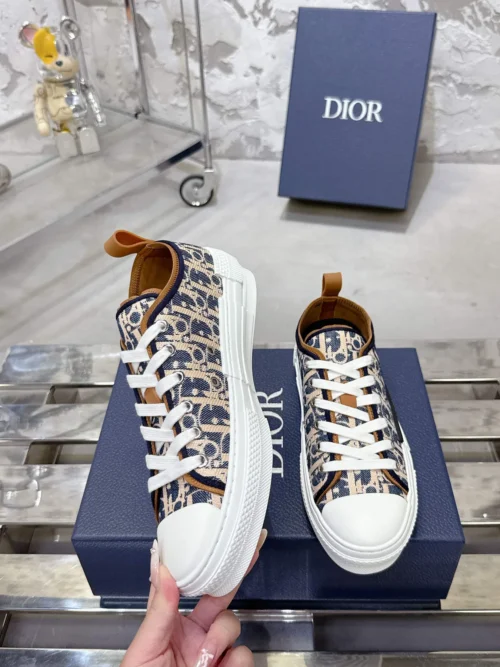 Dior Beige Sneakers Style 0295