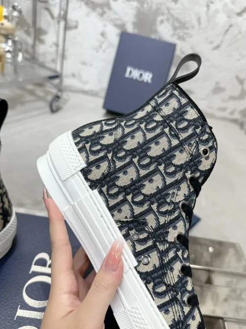 Dior Beige Sneakers Style 0301
