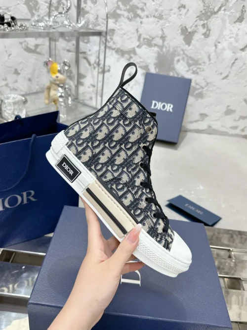 Dior Beige Sneakers Style 0301