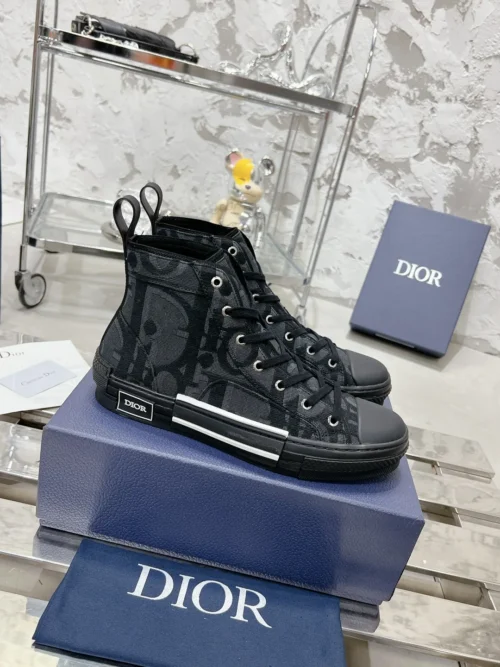 Dior Beige Sneakers Style 0305