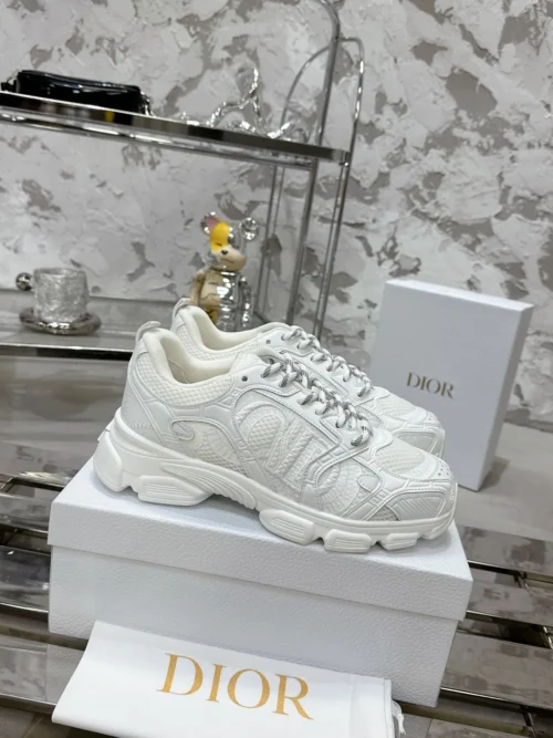 Dior Chrono Chunky Sneakers Style 0319