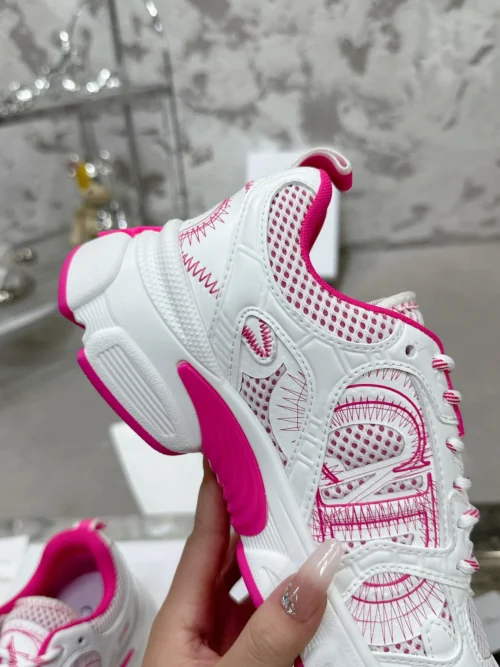 Dior Chrono Chunky Sneakers Style 0320