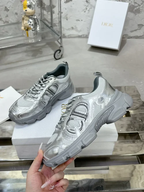 Dior Chrono Chunky Sneakers Style 0323