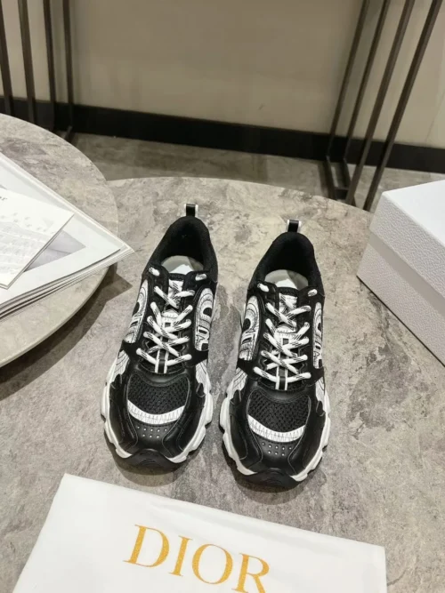 Dior Chrono Chunky Sneakers Style 0489