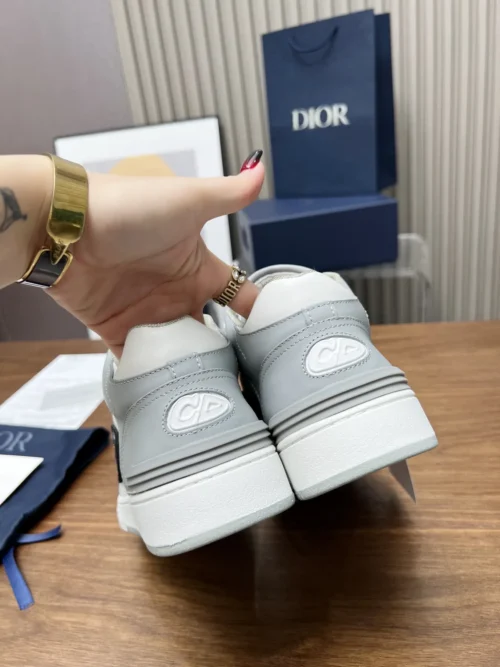 Dior Sneakers Style 0497
