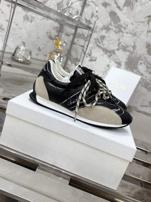 Dior Sneakers Style 0521