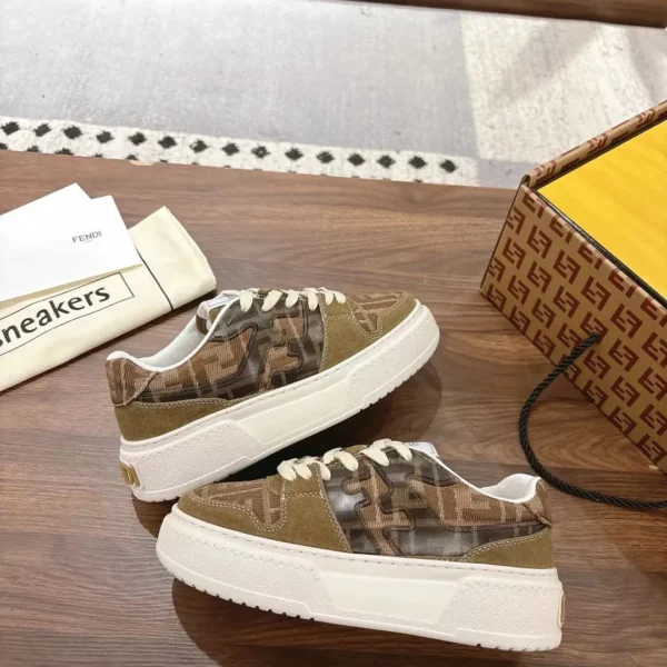 Fendi Fendi Match Leather Sneakers