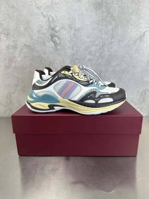 Gucci Sneakers Style 0012