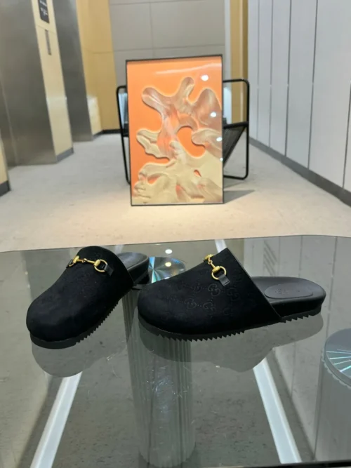 Gucci Lambskin Slides Style 0014