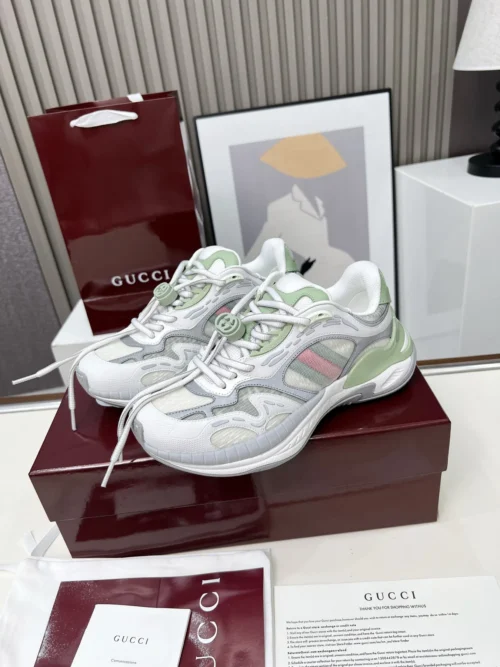 Gucci Sneakers Style 0016
