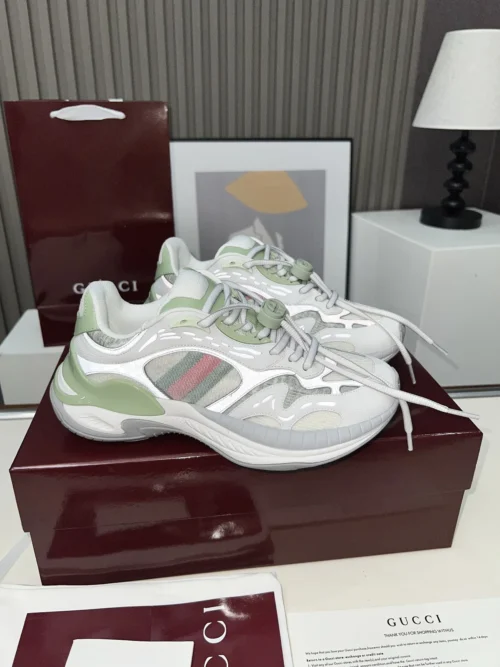 Gucci Sneakers Style 0016