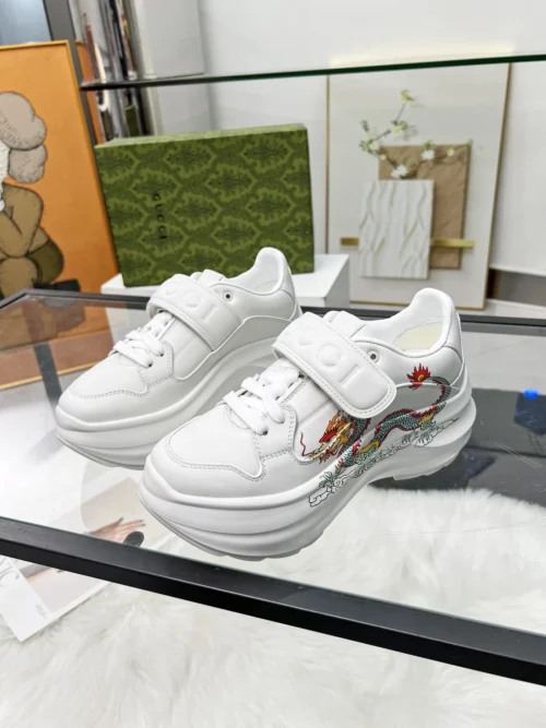 Gucci Off White Sneakers Style 0022