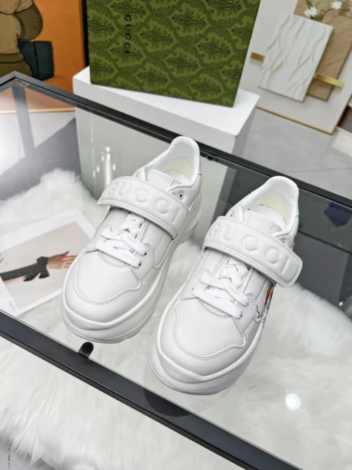 Gucci Off White Sneakers Style 0022