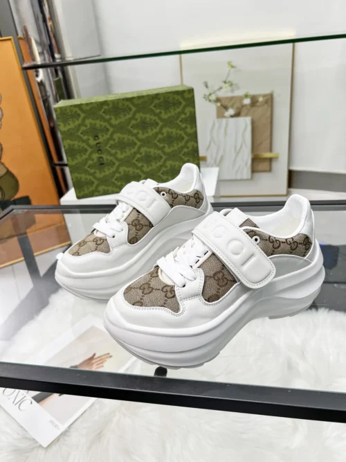 Gucci Off White Sneakers Style 0025